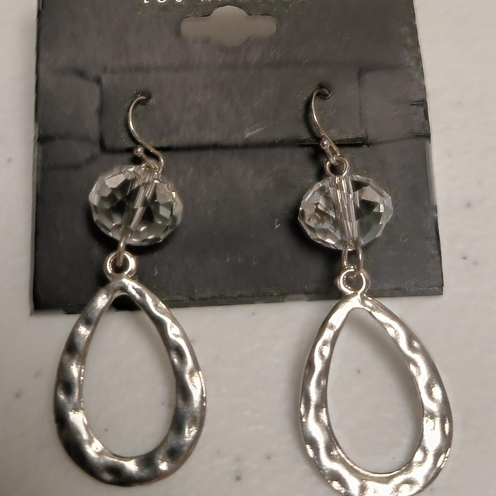 GUESS CRYSTAL DANGLE EARRINGS